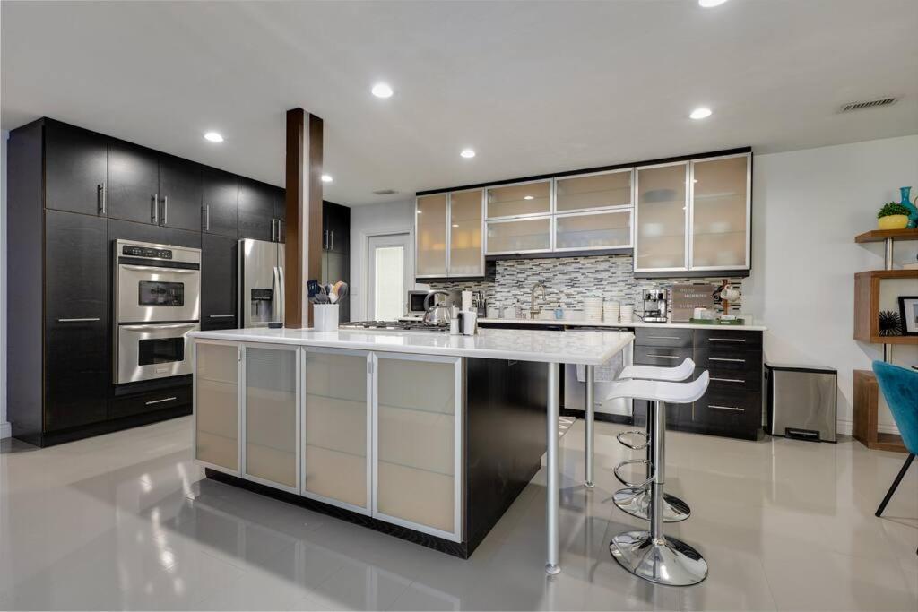 게인즈빌 Uf Sunshine House - Patio & Bbq - Chef Kitchen - Ev Car Station - Upscale Neighborhood! 빌라 외부 사진