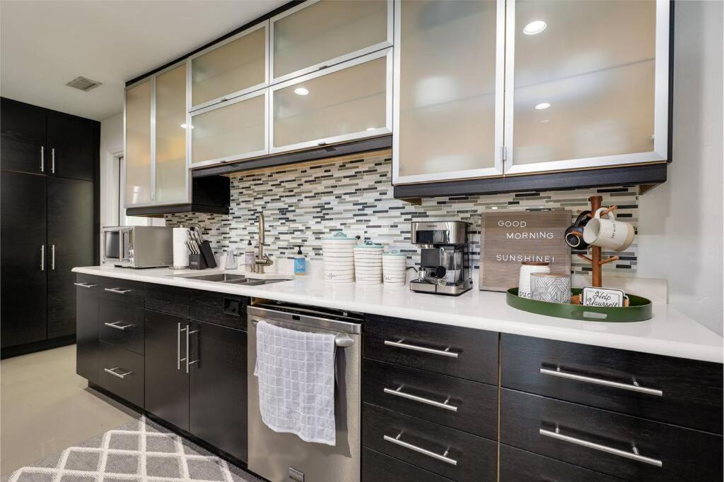 게인즈빌 Uf Sunshine House - Patio & Bbq - Chef Kitchen - Ev Car Station - Upscale Neighborhood! 빌라 외부 사진